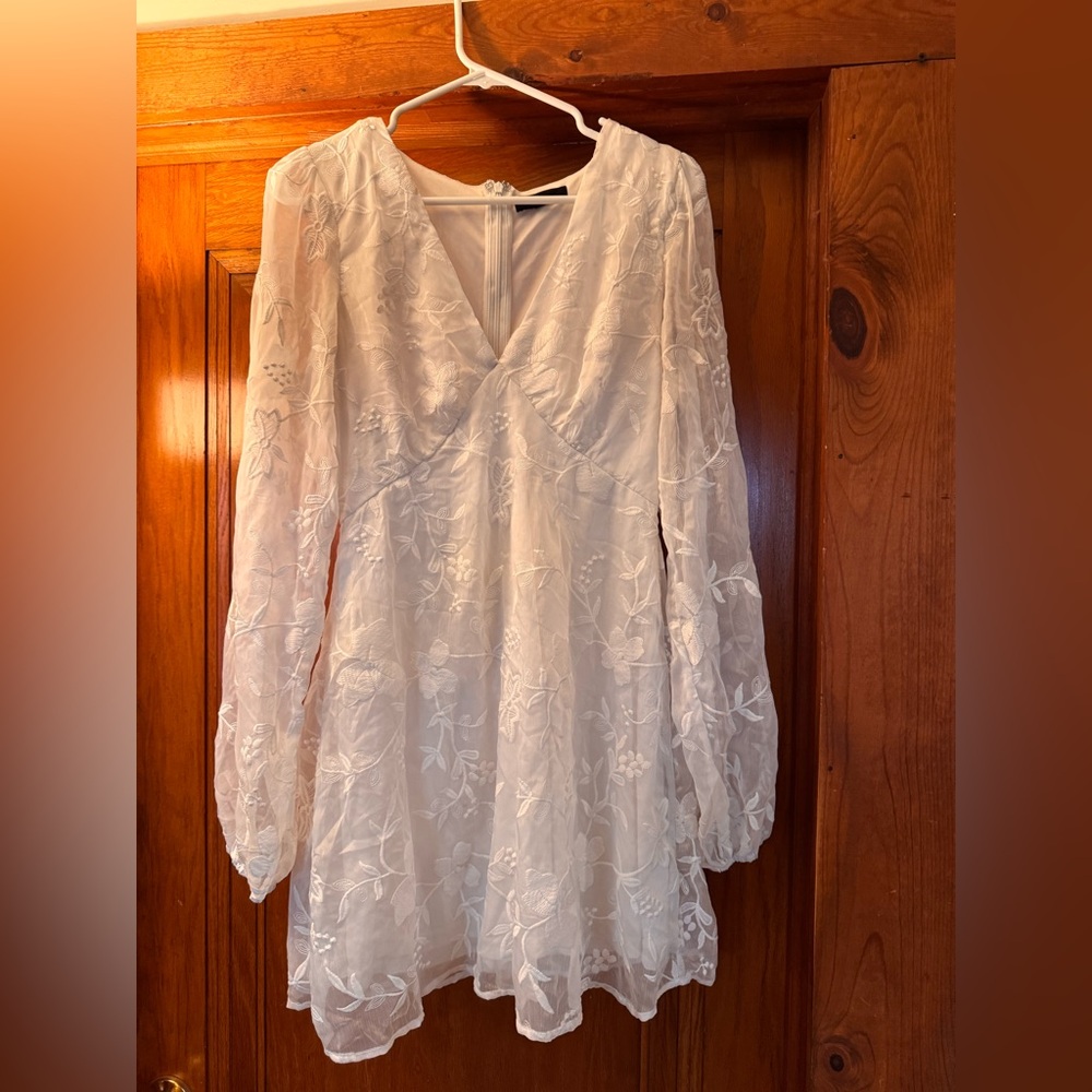 White mesh sleeve dress
